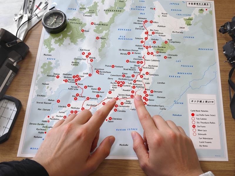 地元ガイドによる地図案内